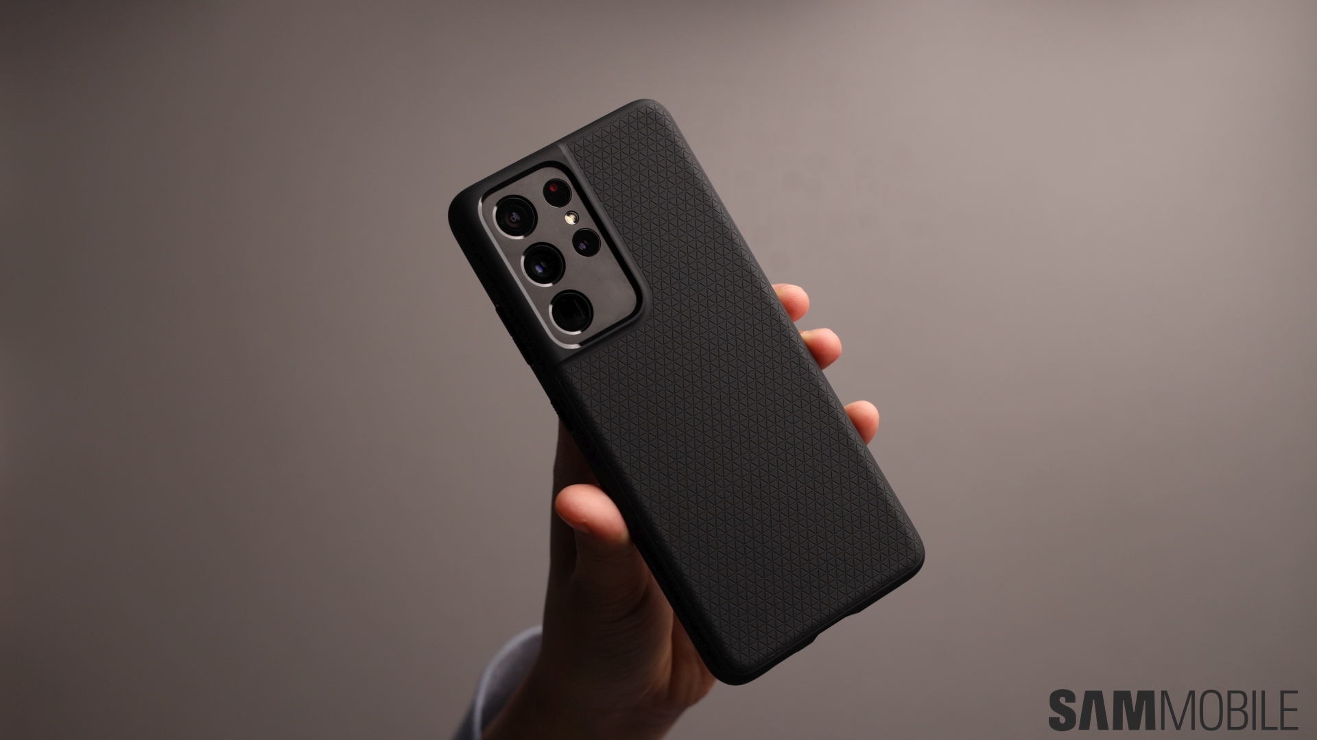 s21 ultra spigen case