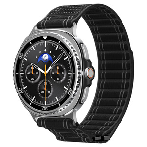 Spigen WBF1 BANDA SAMSUNG Galaxy Watch 8 / CLASSIC (40 / 44 / 46 MM) NEGRO